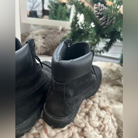 TIMBERLAND 6-Inch Premium Warm lined Waterproof boots - Picture 2 of 6